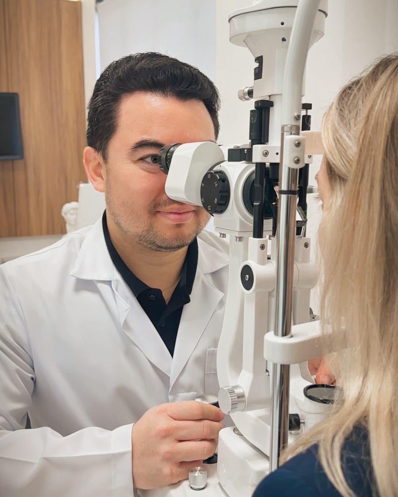 Consulta oftalmológica na Clínica San Gabriel em Colombo, PR - atendimento especializado em saúde ocular